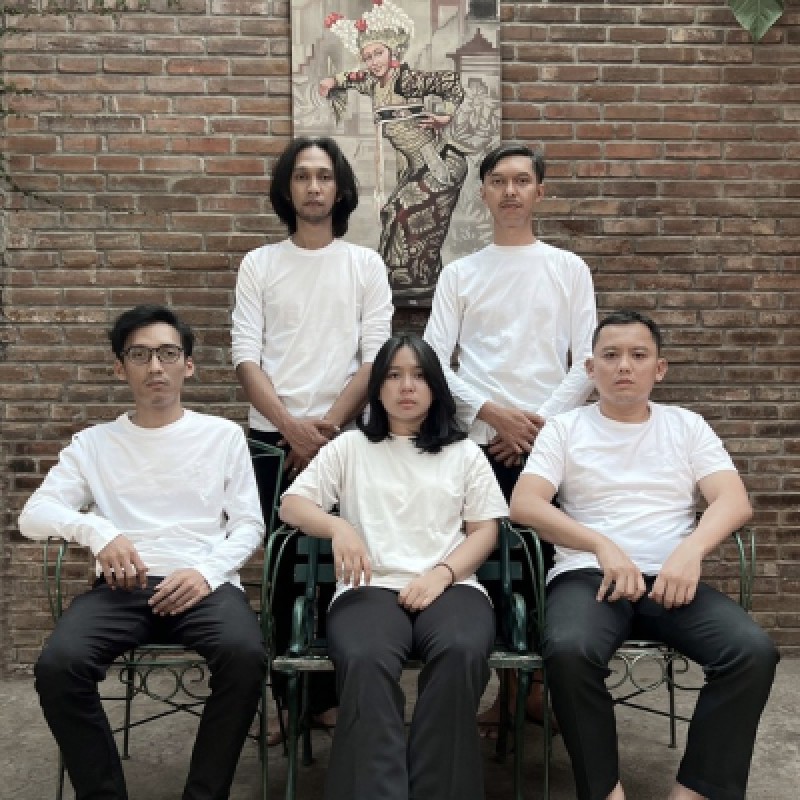Setelah Tidur Panjang, Tiga Pagi – Menggelar “Konser 10 Tahun Roekmana’s Repertoire”